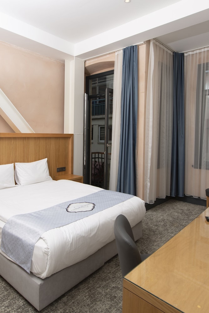 Superior Room with Balcony