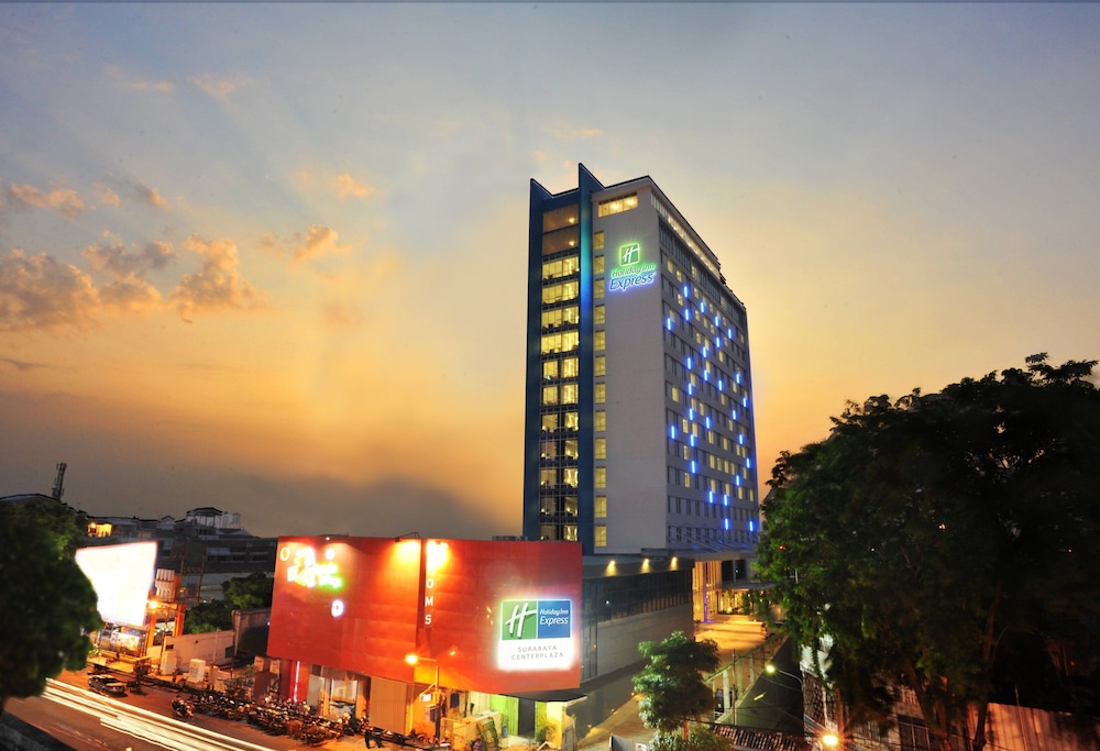 Holiday Inn Express Surabaya Centerpoint by Ihg 33/81