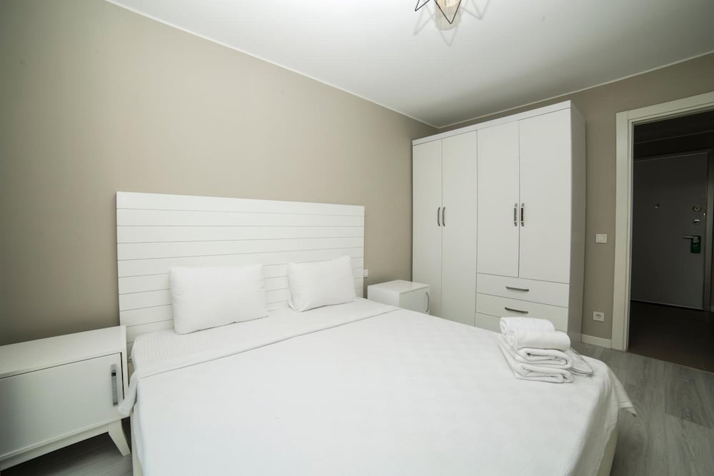 Medproper Suites 9/45