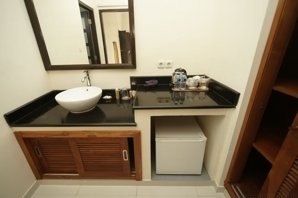 Swastika Bungalow 41/53