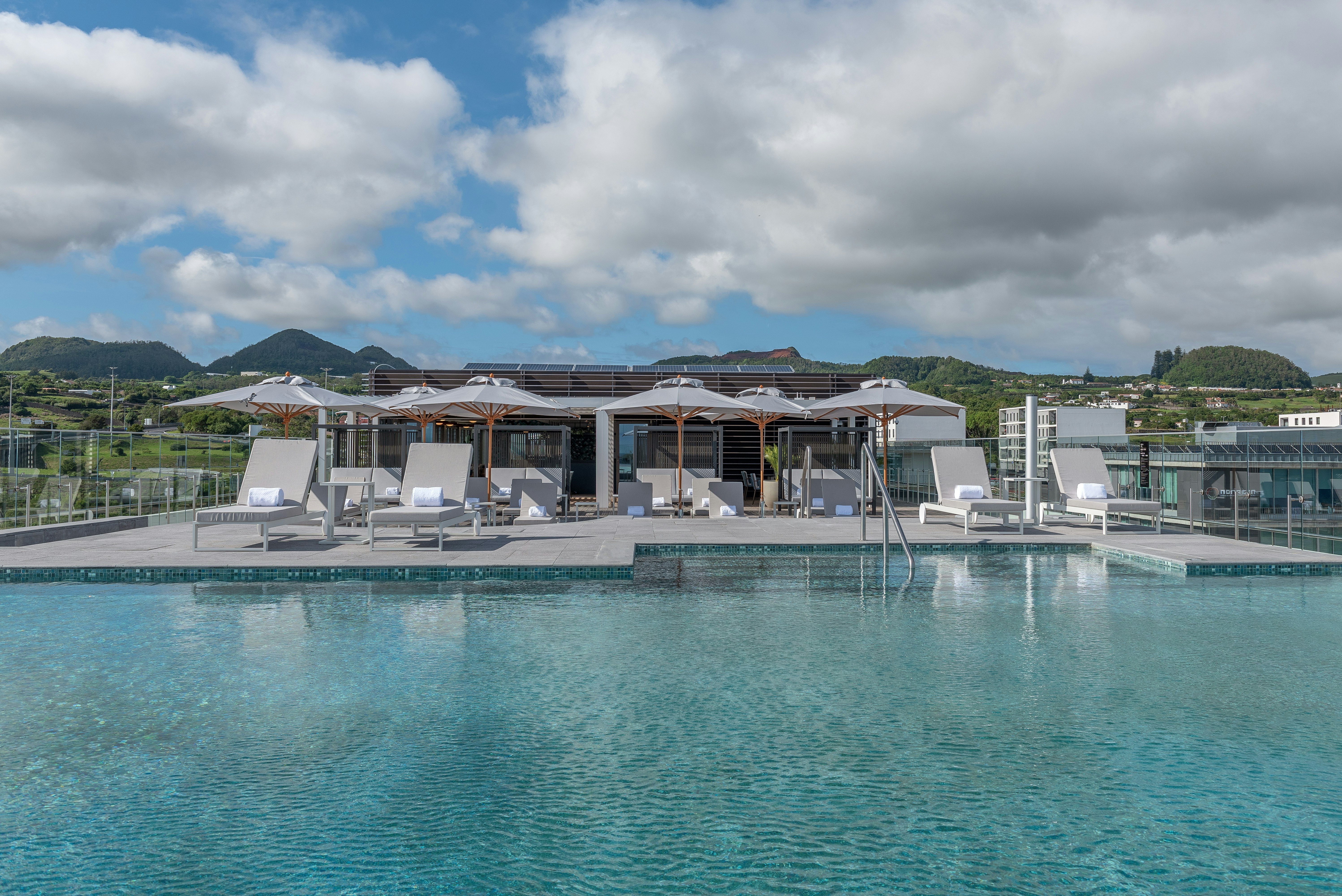 DoubleTree by Hilton Lagoa Azores 56/58