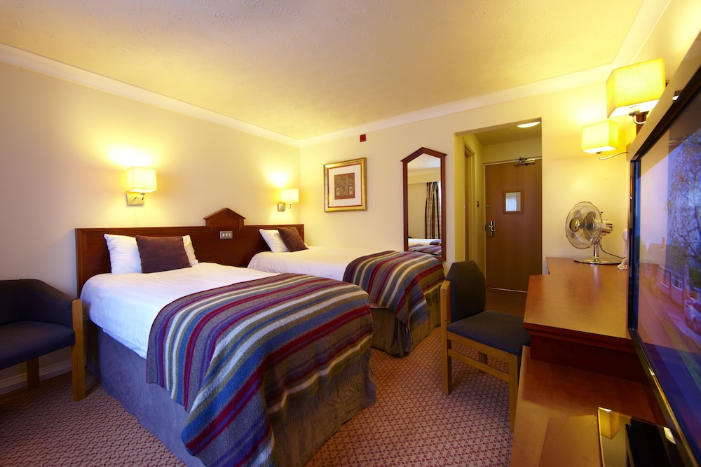 Village Hotel Hull 16/61