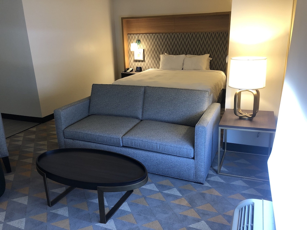 Holiday Inn Cleveland 31/60
