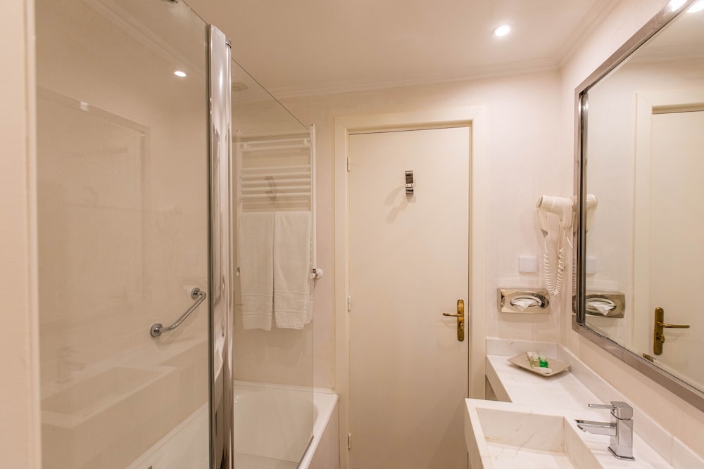 Hotel Acropole Tunis 48/50