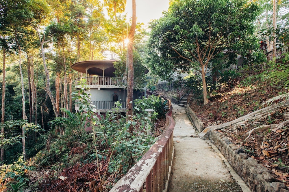 Atremaru Jungle Retreat 62/67
