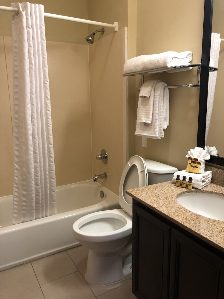 Best Western Plus Hill Country Suites 7/35