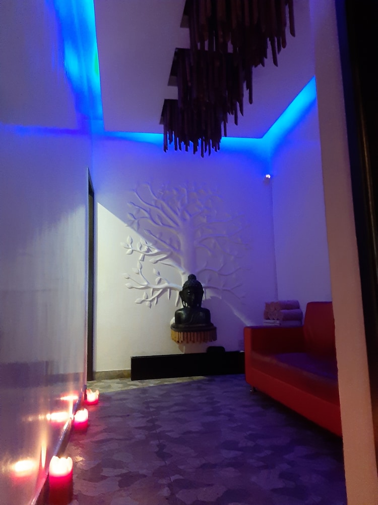 Trinity Hotel Bengaluru 37/78