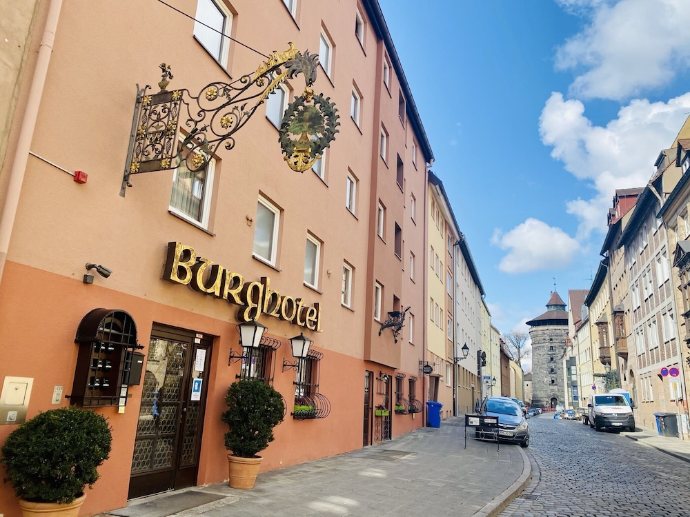 BURGHOTEL NURNBERG 53/62
