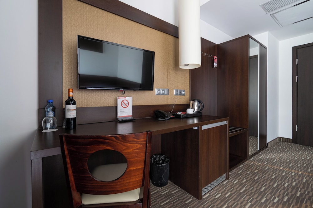 Park Hotel Diament Zabrze 37/48