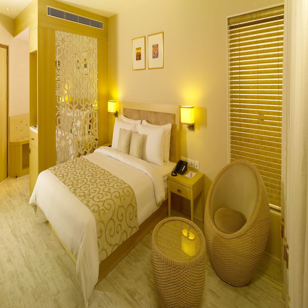 POETREE SAROVAR PORTICO 30/74