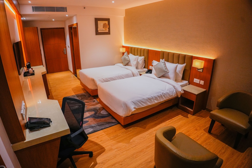 Clarion Bangalore 16/40