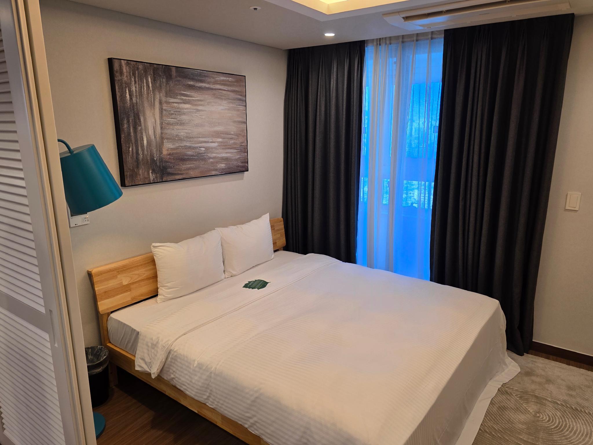 Suite, Queen Bed