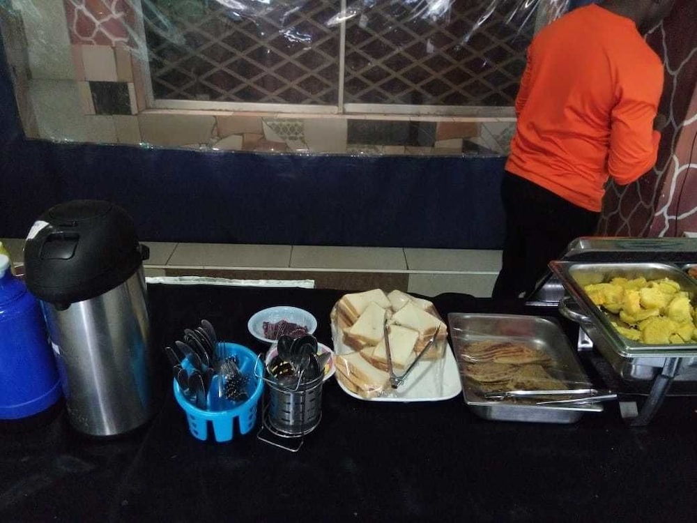 Nairobi Glory Palace Hotel Ltd 24/50