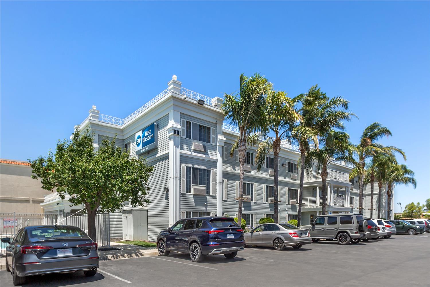 Best Western Luxury Inn 32/37