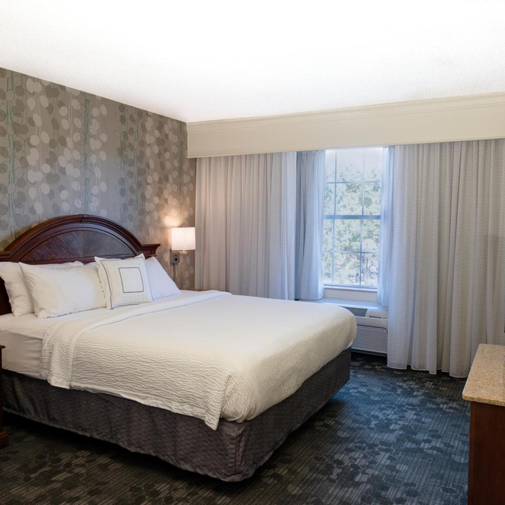 Guest Room, King Bed, Sofa, Large