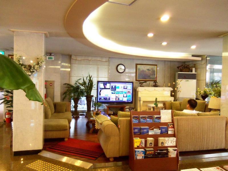 Asia Tourist Hotel 12/41