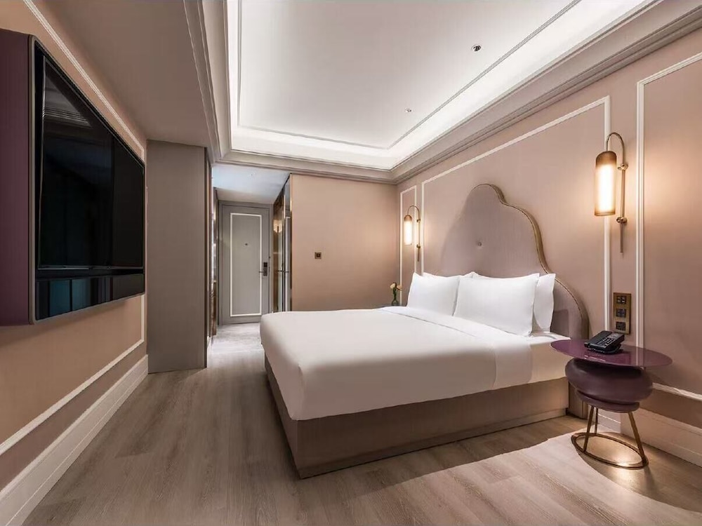 Mercure Shanghai Waigaoqiao Free Trade Zone 23/45