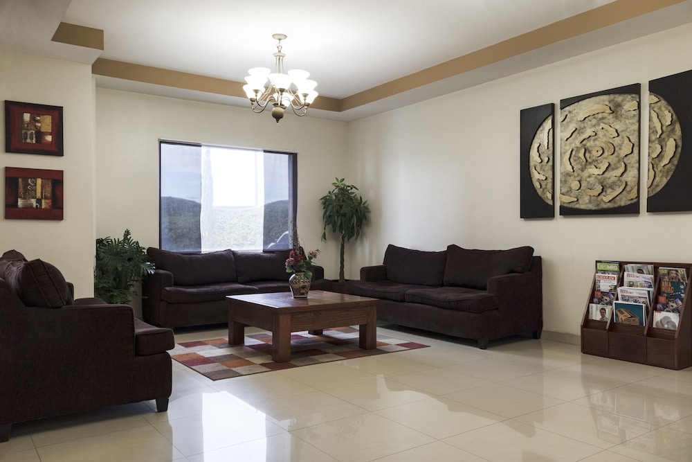 Hotel Conquistador Inn By US Consulate 18/32