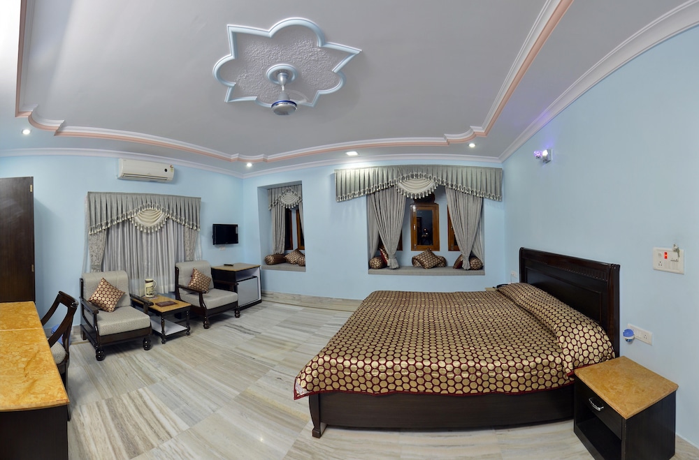 Hotel Sky Plaza 23/33