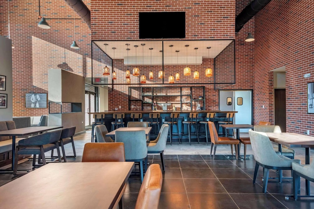 Lyric Hotel West End, Trademark Collection by Wyndham 32/50