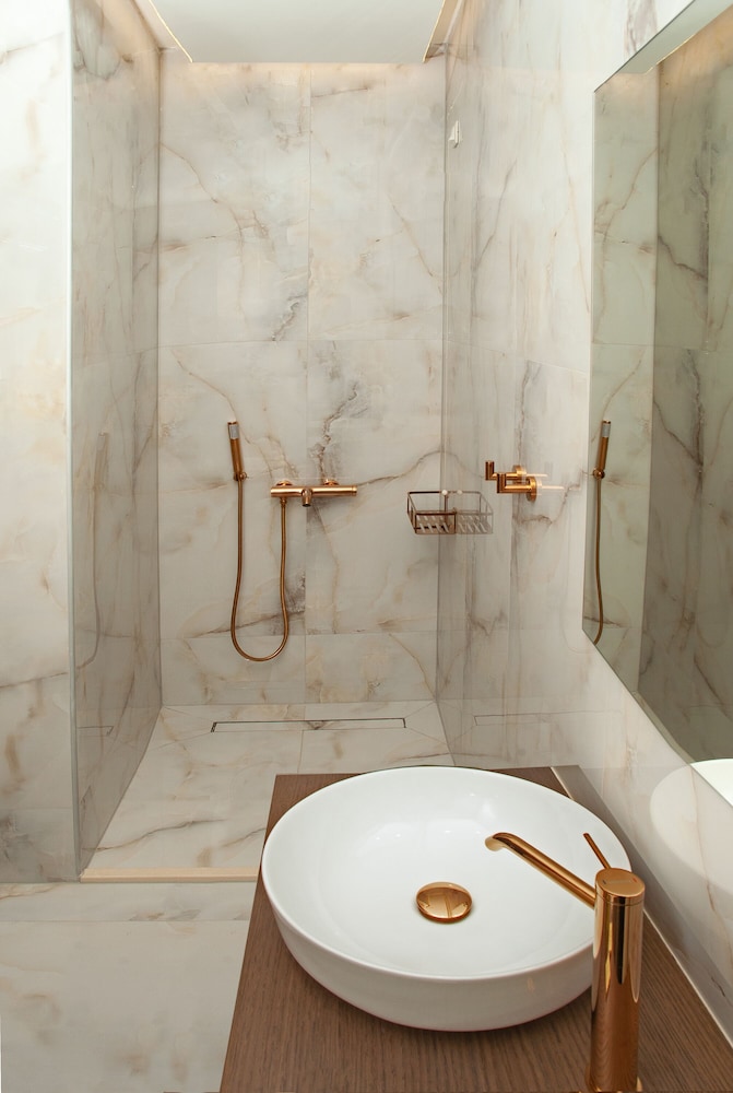 Erofili Hotel and Suites 44/45