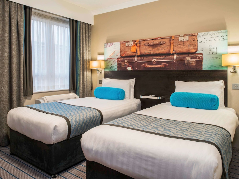 Mercure London Heathrow 10/68