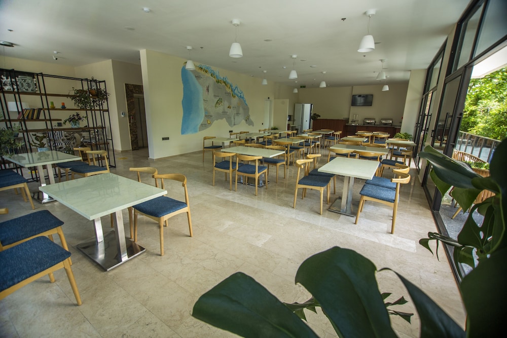 Chveni Ezo Boutique Hotel 32/42