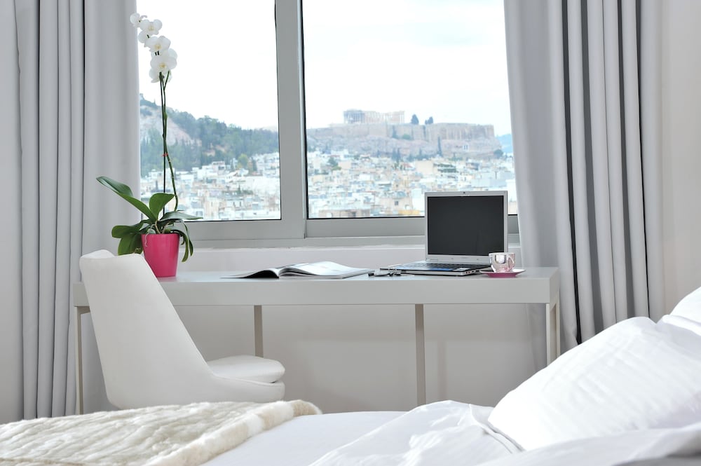 Athenaeum Grand Hotel 17/50