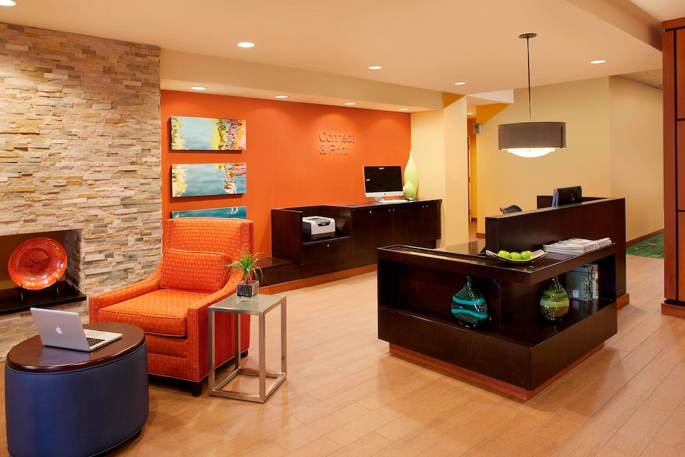 Fairfield Inn And Suites Toronto Mississauga 5/28