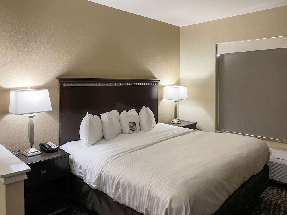 Comfort Suites Kings Bay Naval Base Area 8/40