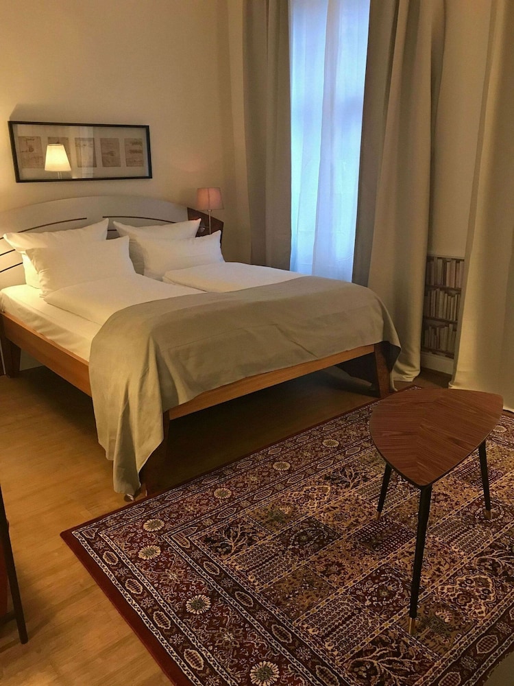 Hotel Zur Alten Brucke 18/36