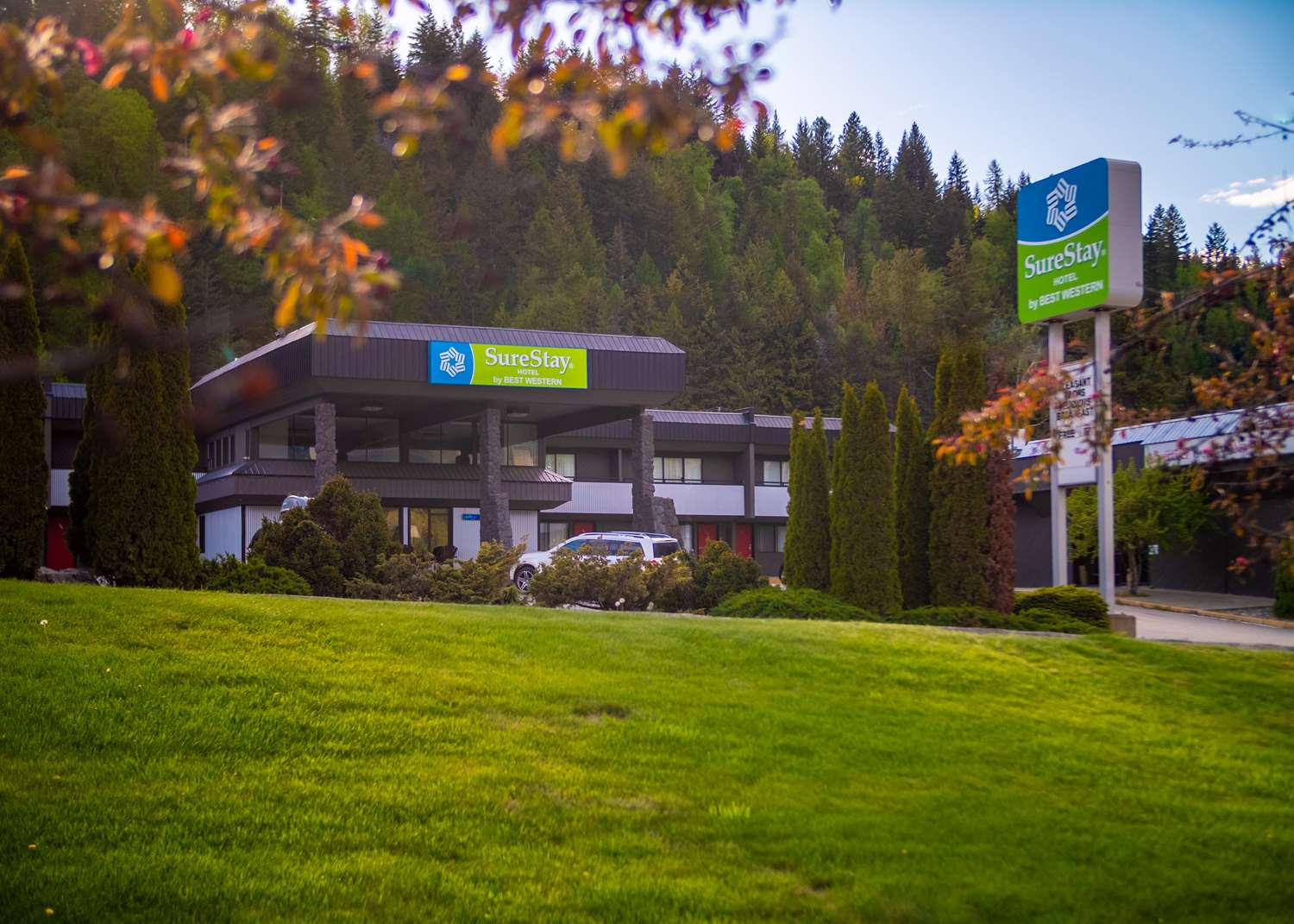 SureStay Hotel by Best Western Castlegar 40/44