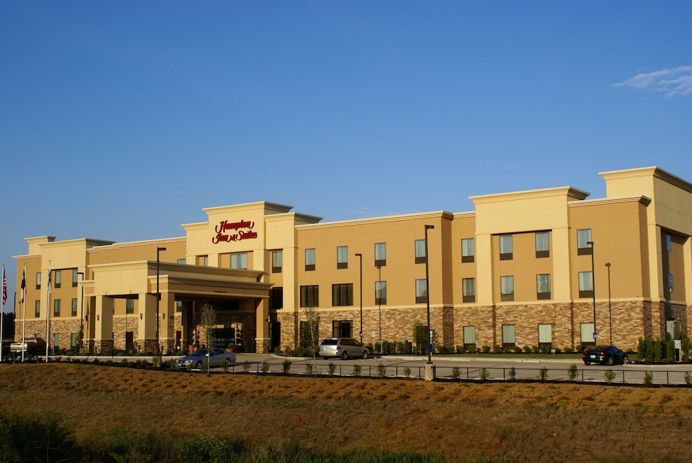 Hampton Inn Suites Center TX in BROOKLYN CENTER - TX