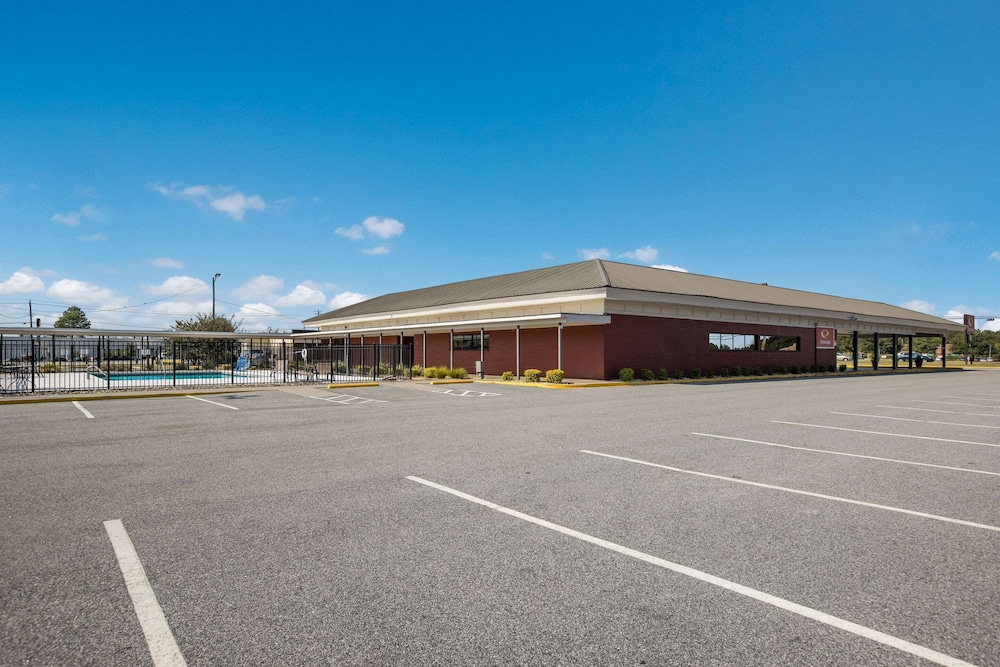 Econo Lodge Vidalia, GA 42/50