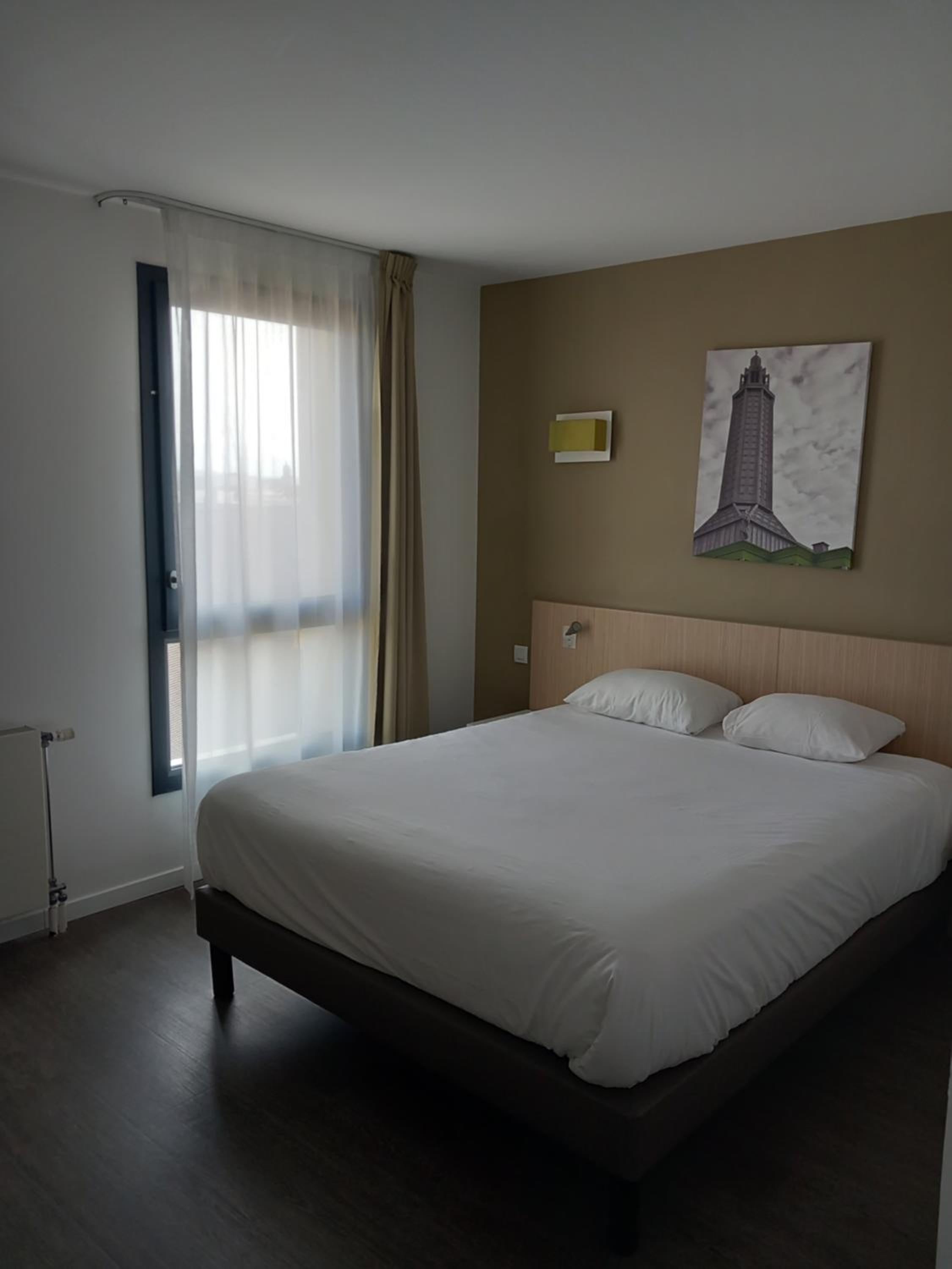 1 BEDROOM, APARTMENT