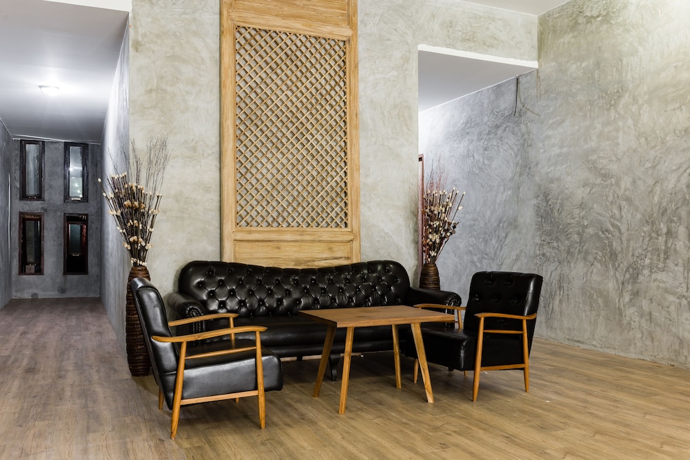 The Chic Lipe 35/49