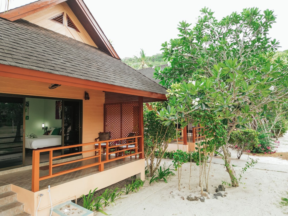 Cruiser Island Resort by Swiss-Belhotel 7/95
