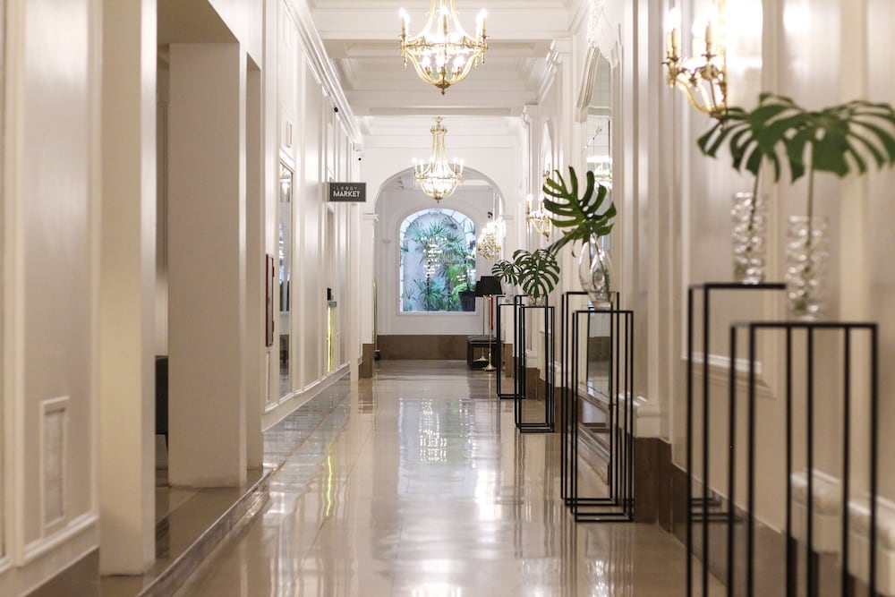 Carsson Hotel 5/67
