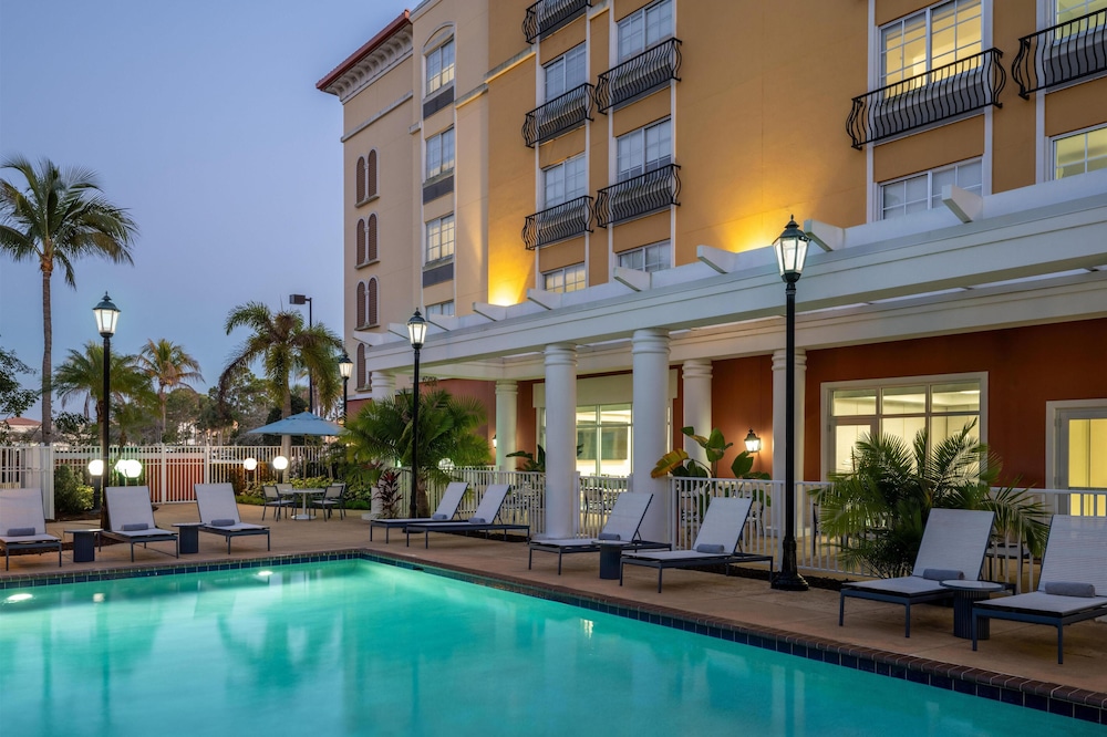 Hyatt Place Coconut Point 6/64