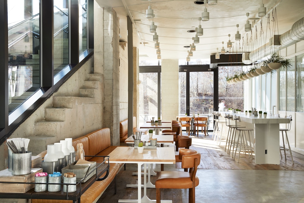 1 Hotel Brooklyn Bridge 35/44