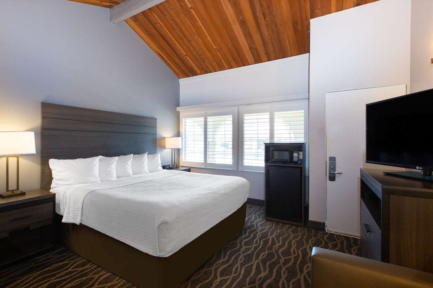 Days Inn by Wyndham Ukiah 3/7