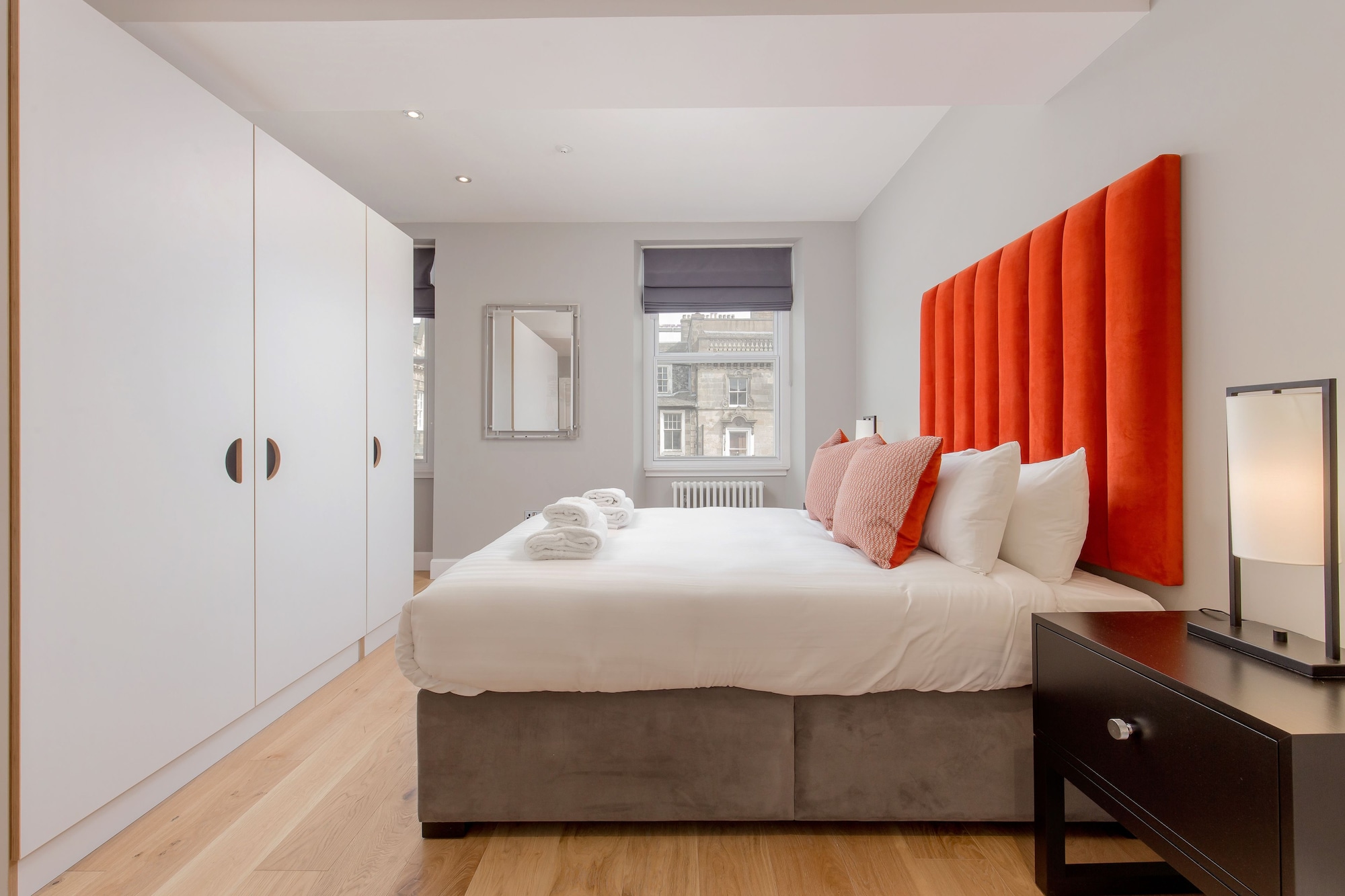 SUPERIOR, STUDIO, KING BED
