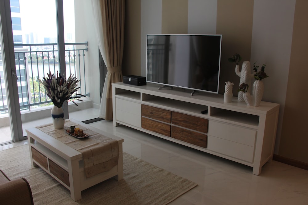 Hoasun Boutique Apartment - Vinhomes Central Park 33/50