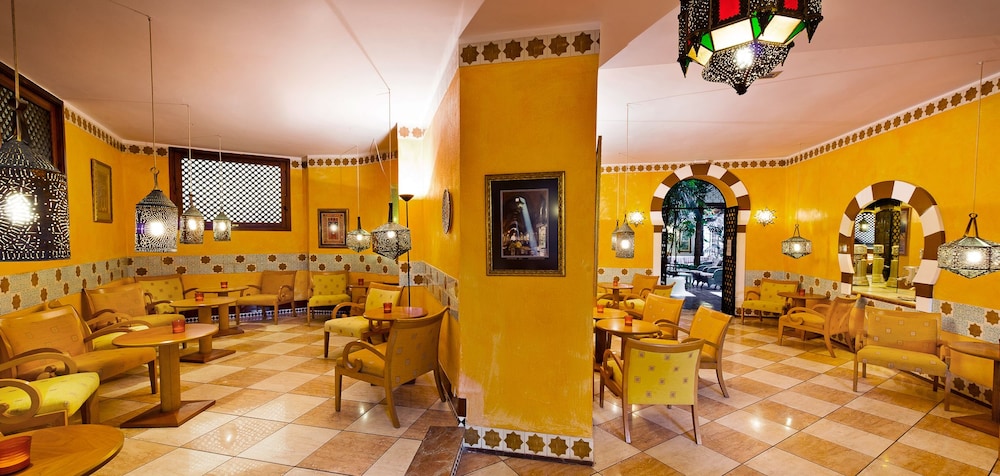 Monopol Hotel Tenerife 44/53