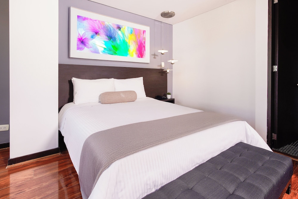 JUNIOR SUITE, STUDIO