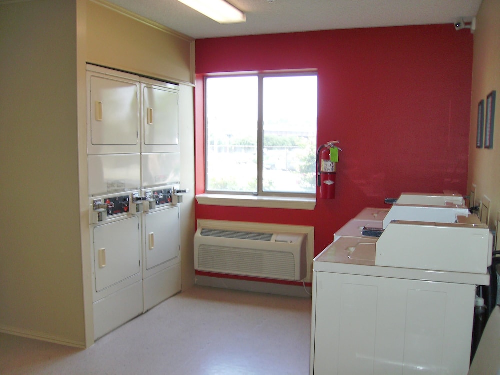 Extended Stay America - Tulsa - Midtown 22/52