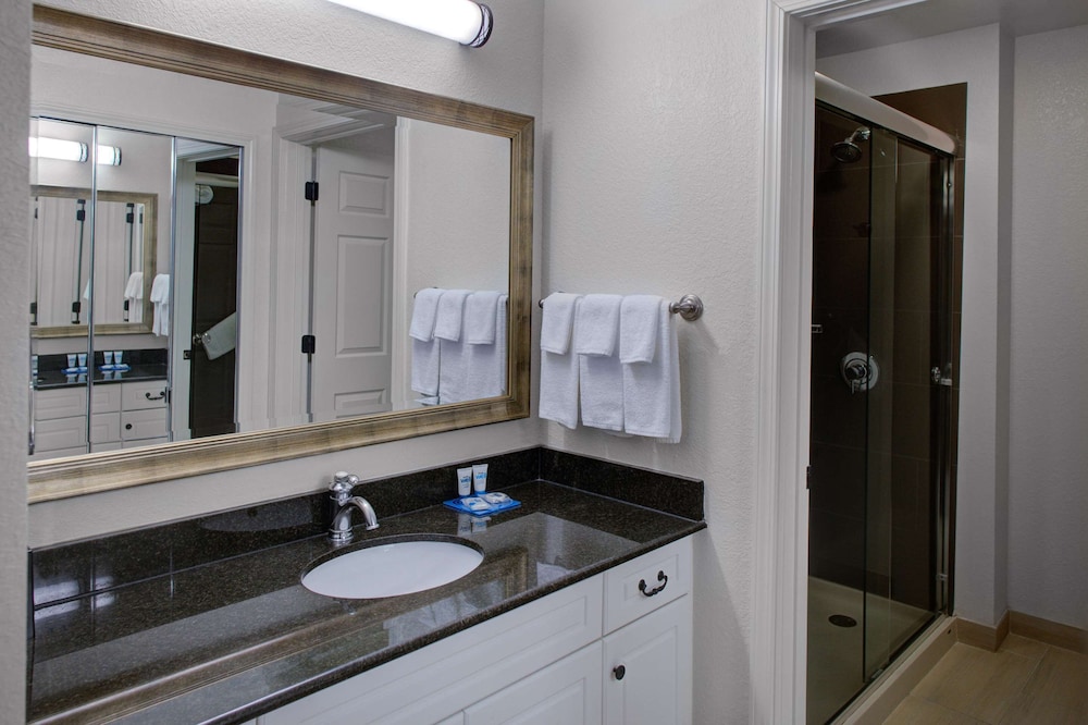 Hyatt House Fishkill Poughkeepsie 17/64