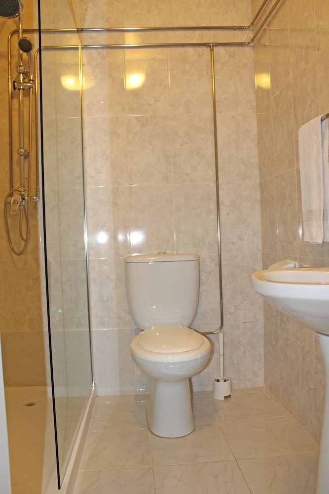 Grande Oceano Guest House 42/48