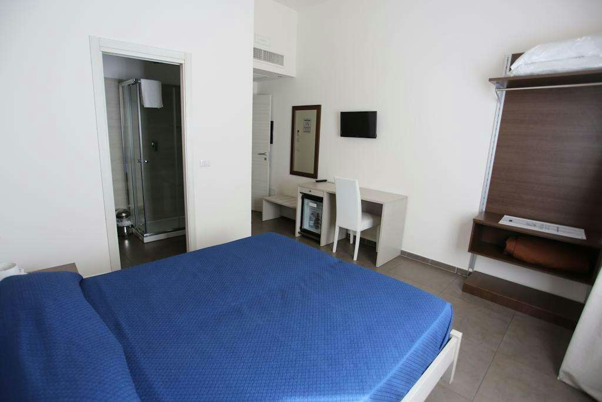 HOTEL EUBEA 35/79