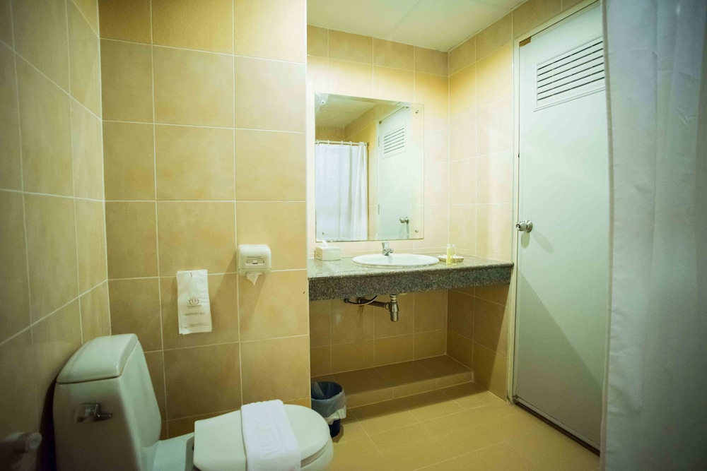 Bunjongburi Hotel 50/50